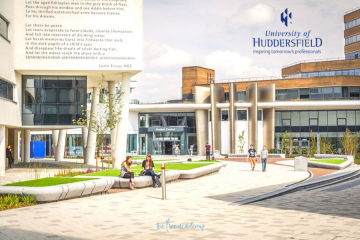 Đại học Huddersfield – Top 5 UK nhóm ngành Education